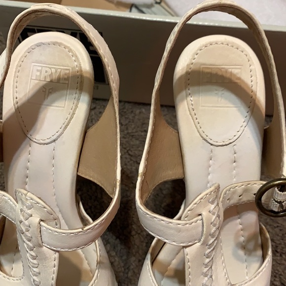 Frye white leather heels size 7 - Picture 8 of 9